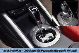 2012款现代飞思Veloster