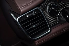 2012款保时捷Panamera