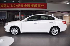 2011款广汽传祺 2.0L自动豪华版