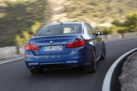 2012款宝马M5海外试驾