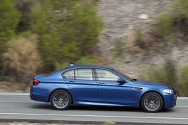 2012款宝马M5海外试驾