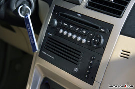 东风标致新307内饰