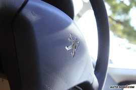 东风标致新307内饰