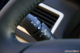 东风标致新307内饰