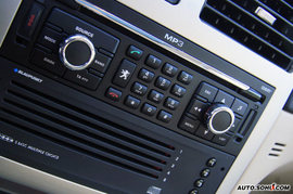 东风标致新307内饰