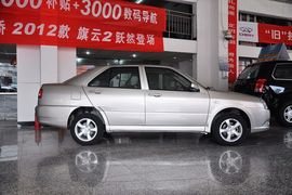 2012款奇瑞旗云2
