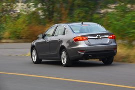 2011款华晨中华H530