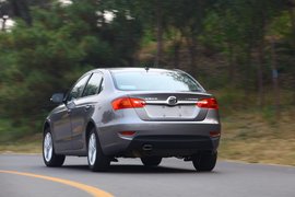 2011款华晨中华H530
