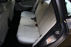 2011款华晨中华H530