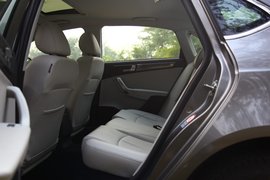 2011款华晨中华H530