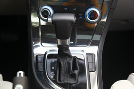 2011款华晨中华H530