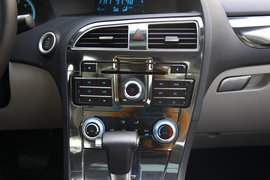 2011款华晨中华H530