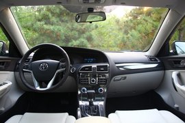 2011款华晨中华H530