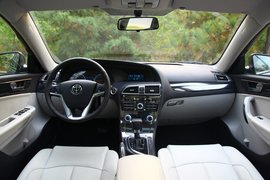 2011款华晨中华H530