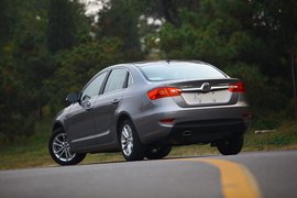 2011款华晨中华H530