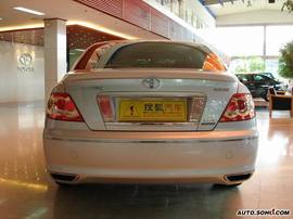 小改款锐志外观