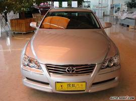 小改款锐志外观