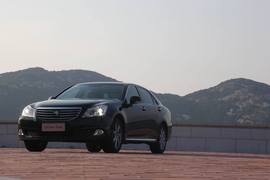 2010款新皇冠3.0L深圳试驾实拍