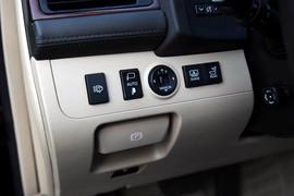 2010款新皇冠3.0L深圳试驾实拍