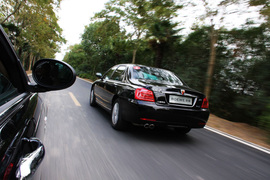   2011款荣威750 hybrid混合动力版