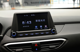 2017款全新悦动内饰