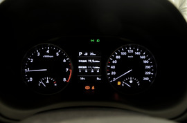 2017款全新悦动内饰