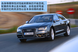 2012款奥迪S8西班牙试驾实拍