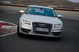 2012款奥迪S8西班牙试驾实拍