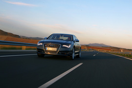 2012款奥迪S8西班牙试驾实拍