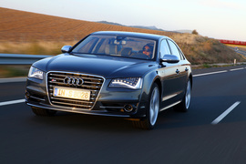 2012款奥迪S8西班牙试驾实拍