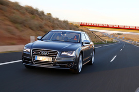 2012款奥迪S8西班牙试驾实拍