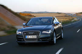 2012款奥迪S8西班牙试驾实拍