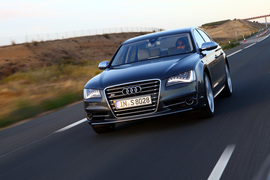 2012款奥迪S8西班牙试驾实拍