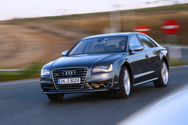 2012款奥迪S8西班牙试驾实拍