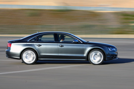 2012款奥迪S8西班牙试驾实拍