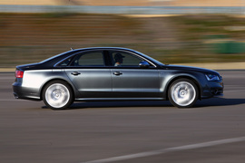 2012款奥迪S8西班牙试驾实拍