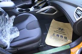 2011款现代飞思1.6L手动舒适版