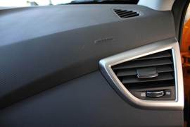 2011款现代飞思1.6L手动舒适版