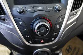 2011款现代飞思1.6L手动舒适版