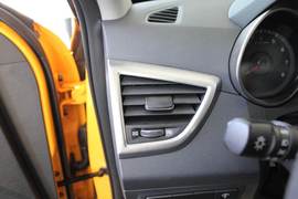 2011款现代飞思1.6L手动舒适版