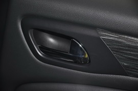 2011款雪铁龙C5东方之旅纪念版