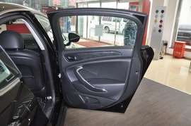 2011款雪铁龙C5东方之旅纪念版