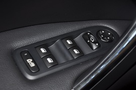 2011款雪铁龙C5东方之旅纪念版