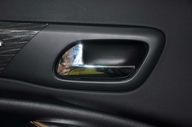 2011款雪铁龙C5东方之旅纪念版