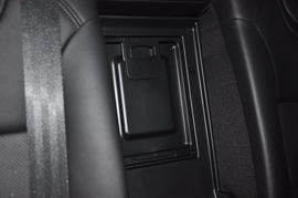 2011款雪铁龙C5东方之旅纪念版