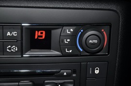 2011款雪铁龙C5东方之旅纪念版