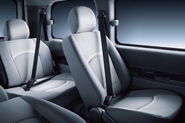 2011款风行菱智1.6L