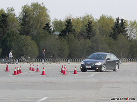 奔腾6MT试驾-动态