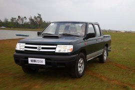 2011款郑州日产锐祺ZD30柴油皮卡海口试驾