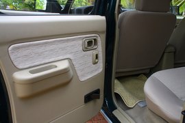 2011款郑州日产锐祺ZD30柴油皮卡海口试驾